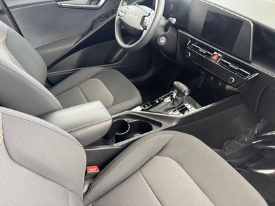 2025 Kia Niro LX