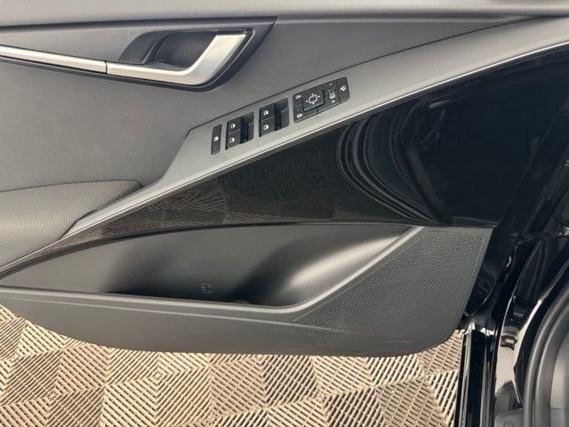 2025 Kia Niro EX Touring