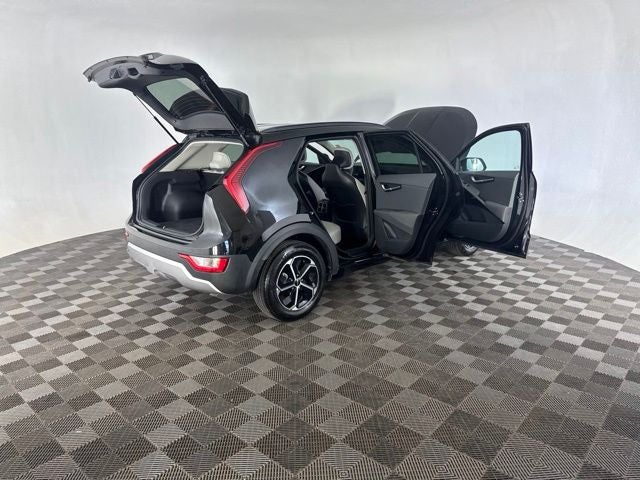 2025 Kia Niro EX