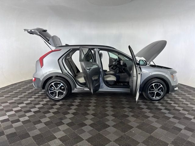 2025 Kia Niro EX