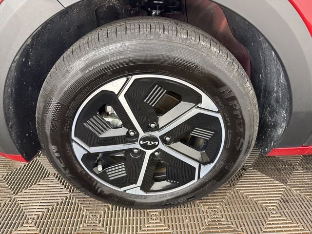 2025 Kia Niro EX