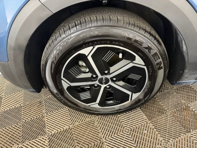 2025 Kia Niro EX