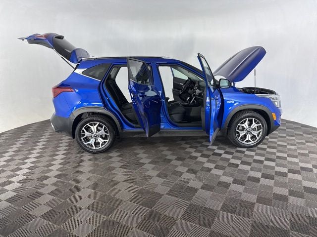 2022 Kia Seltos EX
