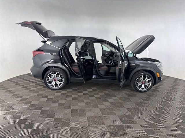2023 Kia Seltos SX