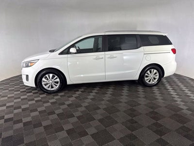 2015 Kia Sedona LX