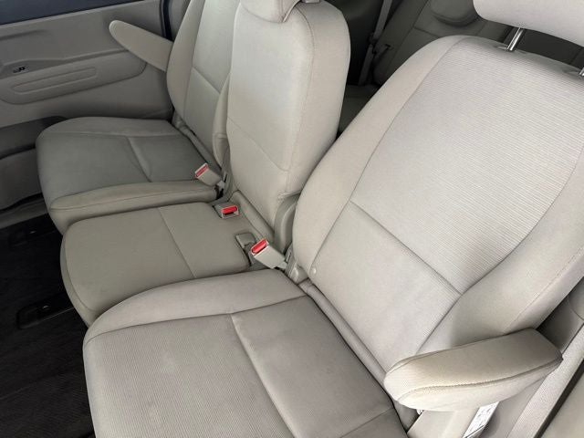 2015 Kia Sedona LX
