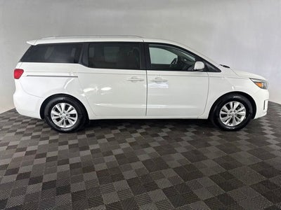 2015 Kia Sedona LX