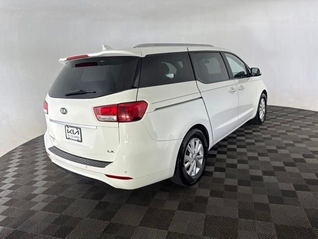 2015 Kia Sedona LX