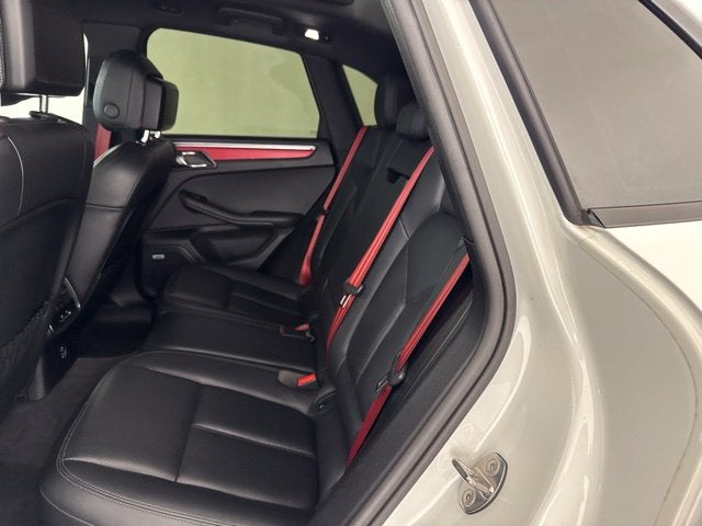 2020 Porsche Macan Base