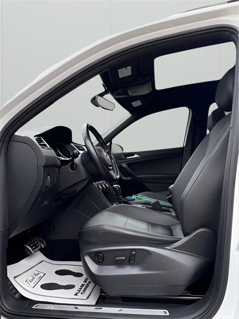 2021 Volkswagen Tiguan 2.0T SE R-Line Black
