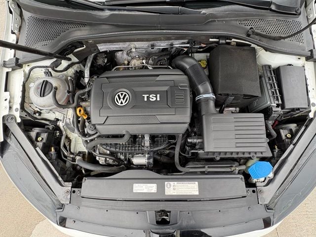 2017 Volkswagen Golf Base