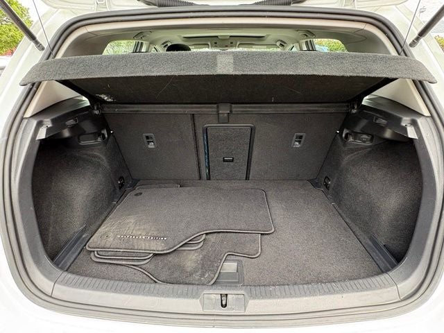 2017 Volkswagen Golf Base