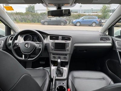 2017 Volkswagen Golf Base