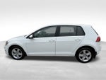 2017 Volkswagen Golf Base