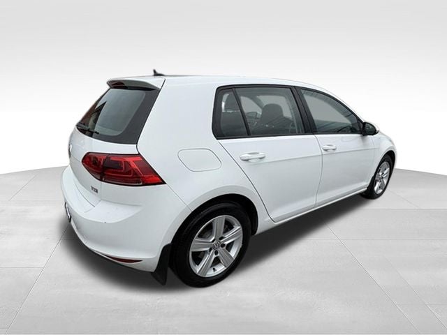 2017 Volkswagen Golf Base