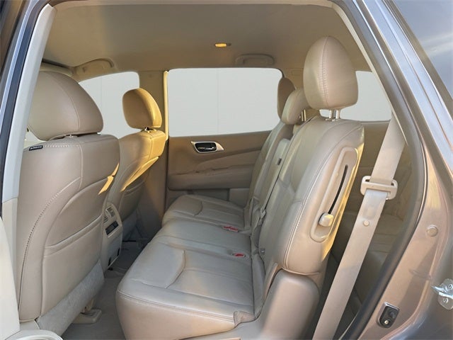 2014 Nissan Pathfinder SL