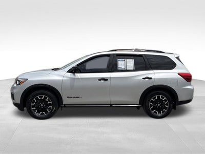 2020 Nissan Pathfinder SL