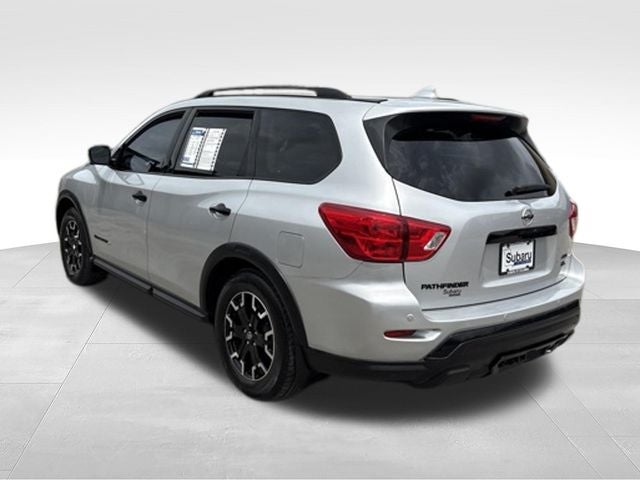 2020 Nissan Pathfinder SL