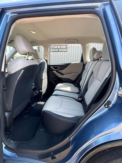 2023 Subaru Forester Base