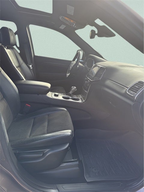 2020 Jeep Grand Cherokee Laredo