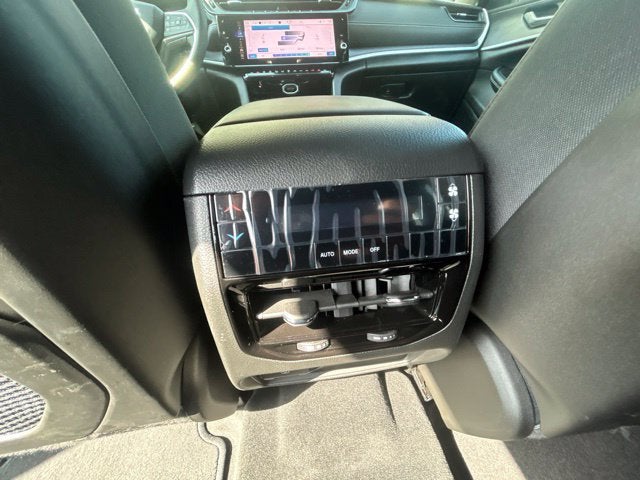 2026 Jeep Grand Cherokee L Altitude