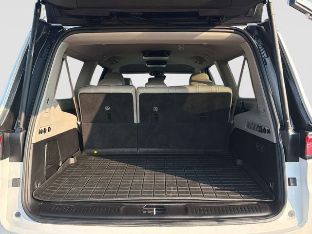 2023 Jeep Wagoneer L Base