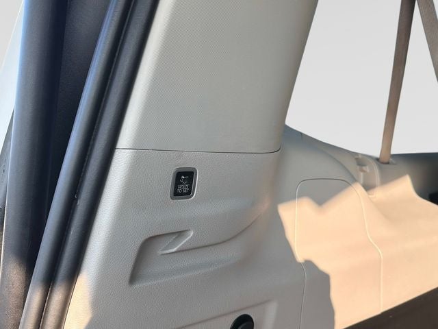 2023 Jeep Wagoneer L Base