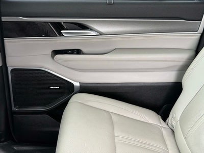 2025 Jeep Wagoneer Base