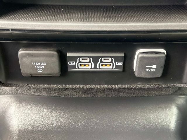 2025 Jeep Wagoneer Base