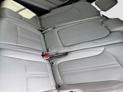 2025 Jeep Wagoneer Base