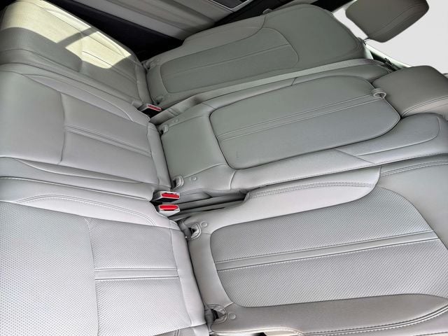 2025 Jeep Wagoneer Base