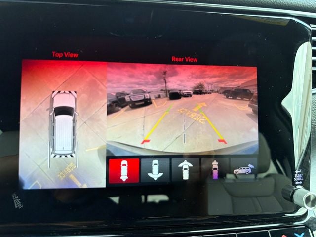 2025 Jeep Wagoneer Base