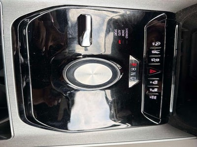 2025 Jeep Wagoneer Base