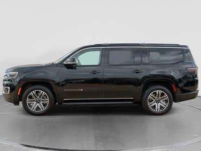 2025 Jeep Wagoneer Base
