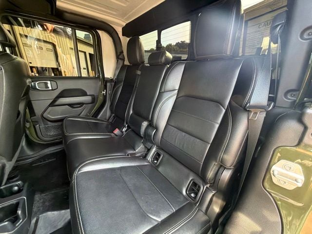 2022 Jeep Gladiator Overland