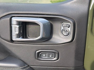 2022 Jeep Gladiator Overland