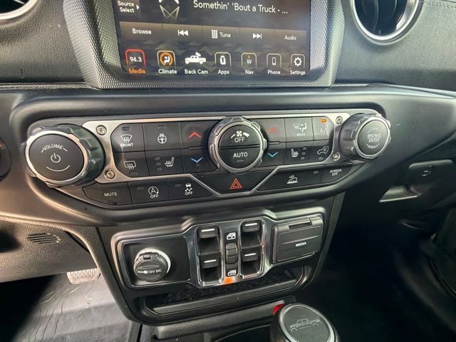 2022 Jeep Gladiator Overland