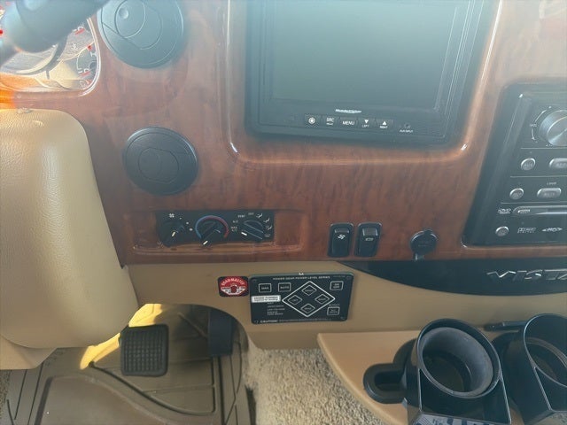 2012 Ford VISTA Stripped Chassis 208" DRW