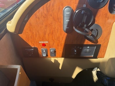 2012 Ford VISTA Stripped Chassis 208" DRW