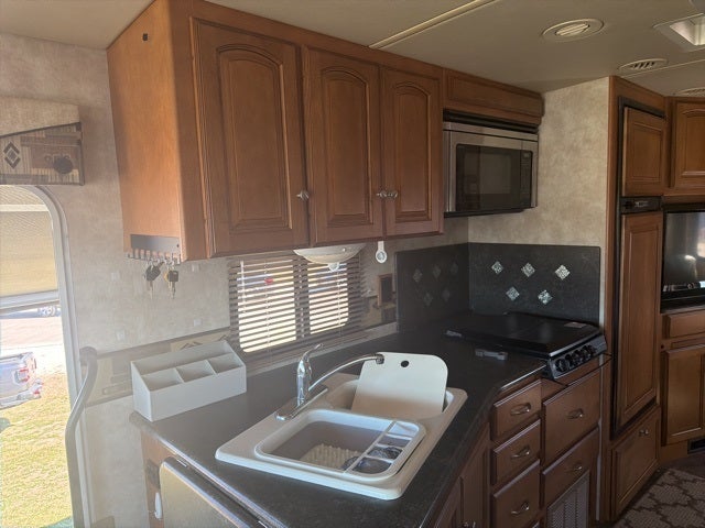 2012 Ford VISTA Stripped Chassis 208" DRW