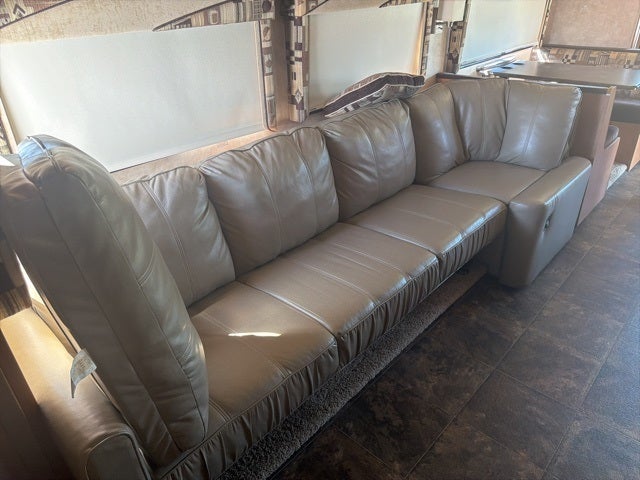 2012 Ford VISTA Stripped Chassis 208" DRW