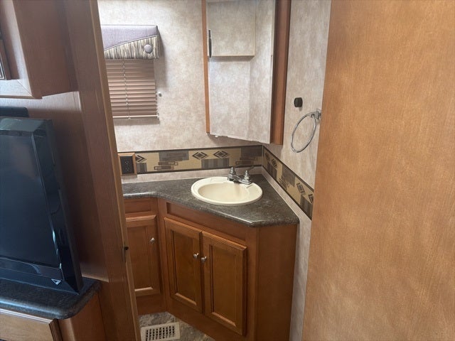 2012 Ford VISTA Stripped Chassis 208" DRW