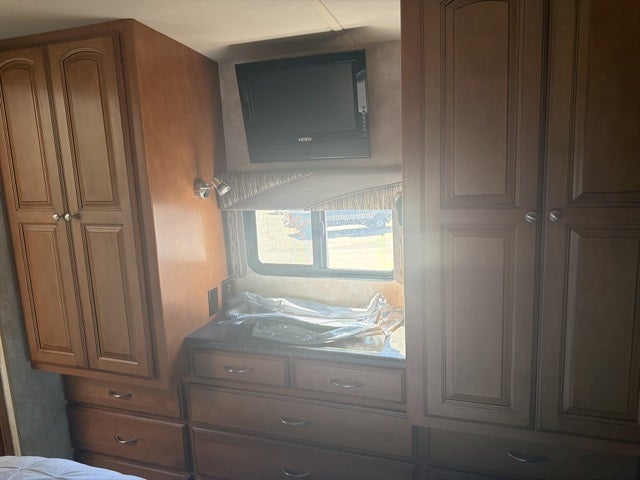 2012 Ford VISTA Stripped Chassis 208" DRW