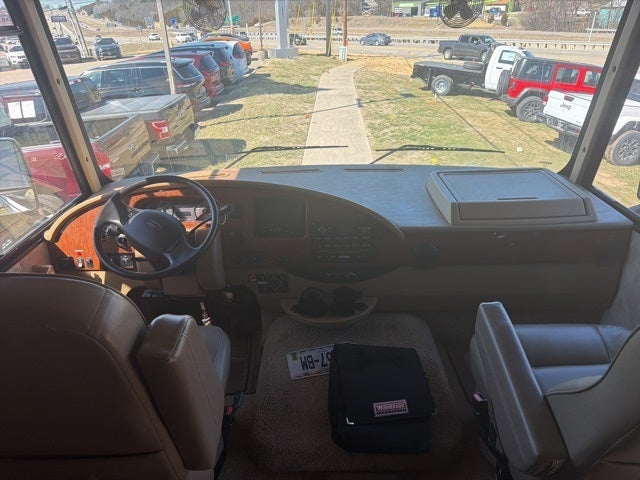 2012 Ford VISTA Stripped Chassis 208" DRW