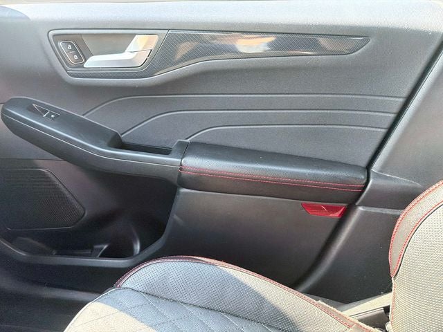 2023 Ford Escape ST-Line Elite