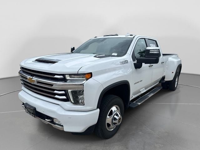 2022 Chevrolet Silverado 3500HD High Country