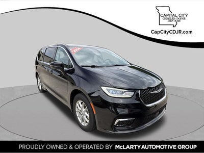 2024 Chrysler Pacifica Touring L