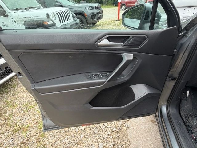 2021 Volkswagen Tiguan Base