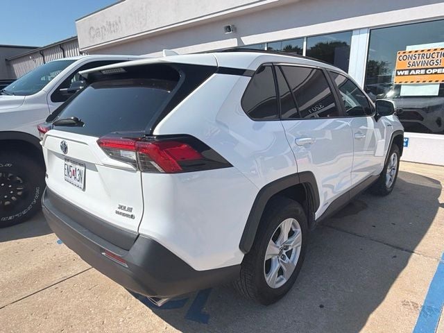 2021 Toyota RAV4 Hybrid XLE