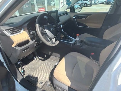 2021 Toyota RAV4 Hybrid XLE